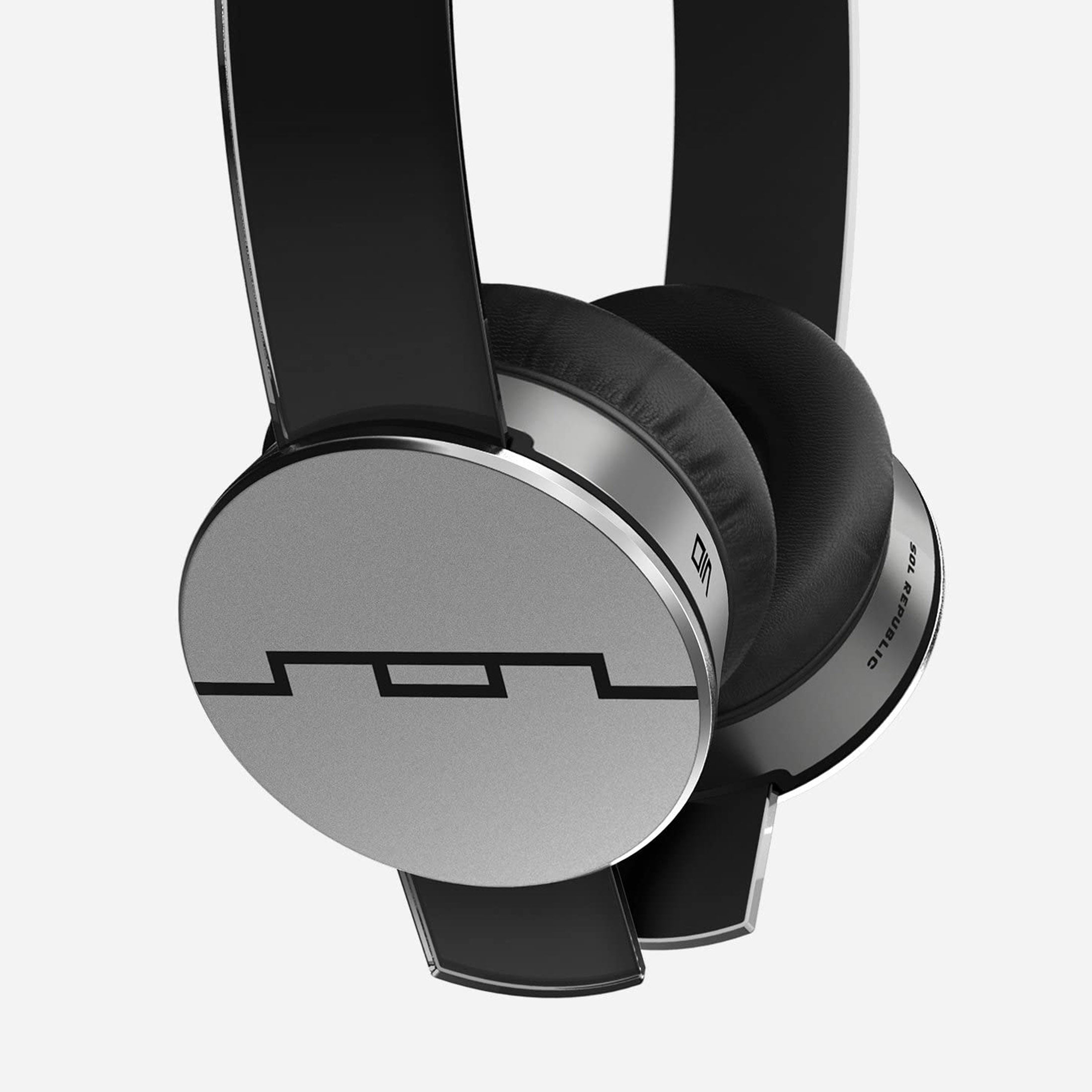 SOL Republic Tracks HD High Def V10 Headphones On Ear Wired Black V185-124101BLK