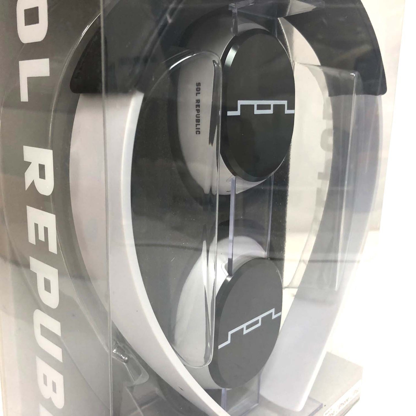 SOL Republic Master Tracks X3 Over-Ear Headphones Wired White V185-WHT1601-32