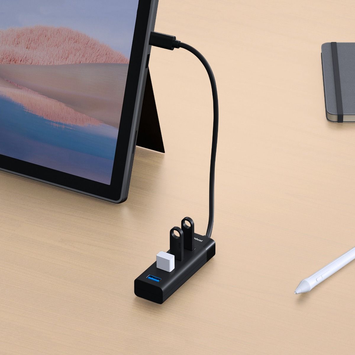 mbeat 4-Port USB-C Hub with USB-C DC Port V186-MB-C3H-5K