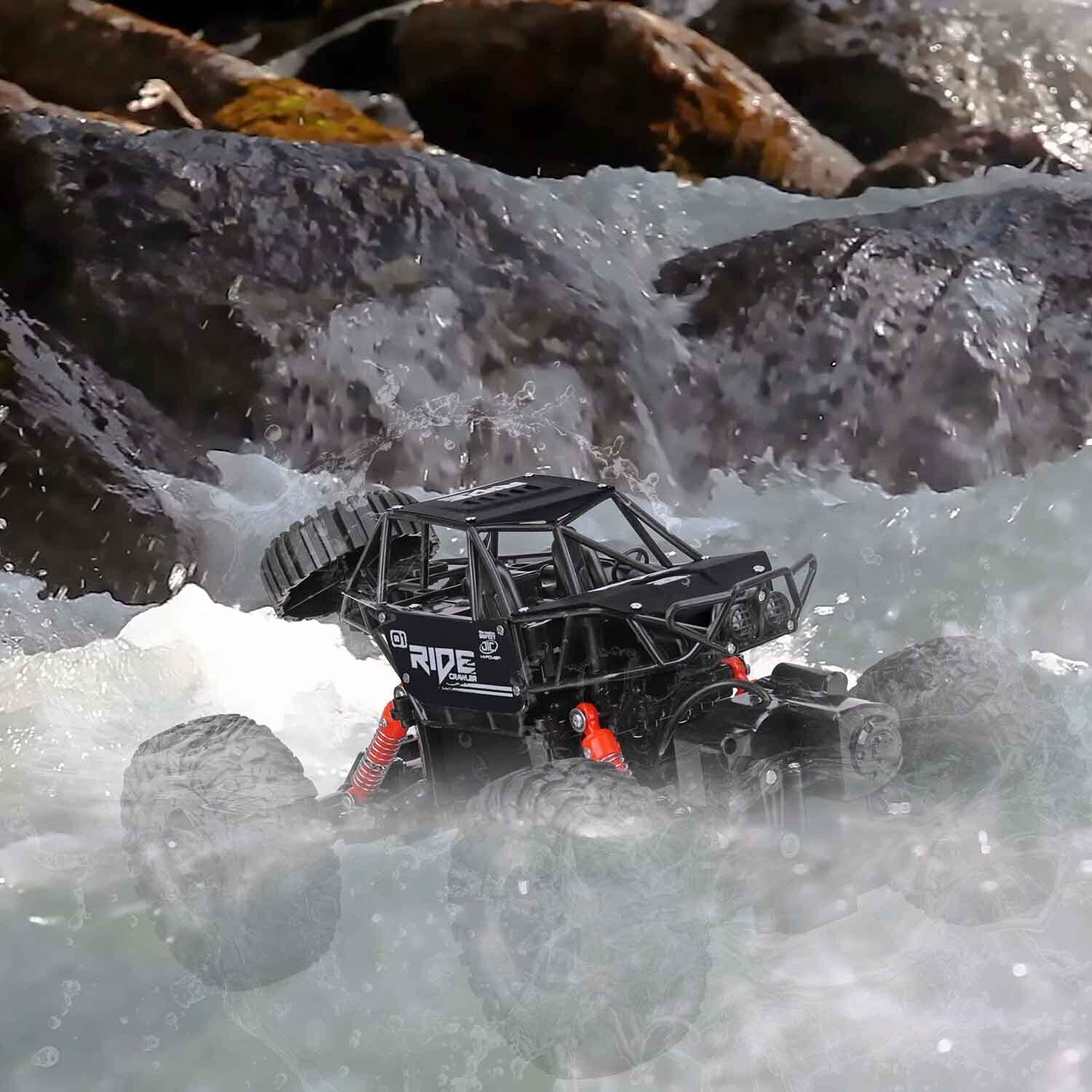 Remote Control Waterproof Amphibious Car (Black) - For All Terrains V196-AC220B_K