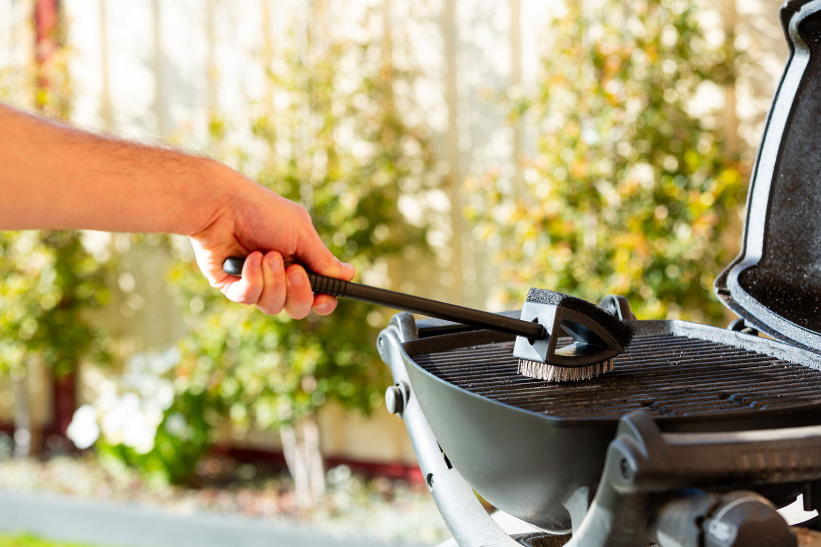 Stainless Steel BBQ Brush and Scraper Blade V196-BBQ19