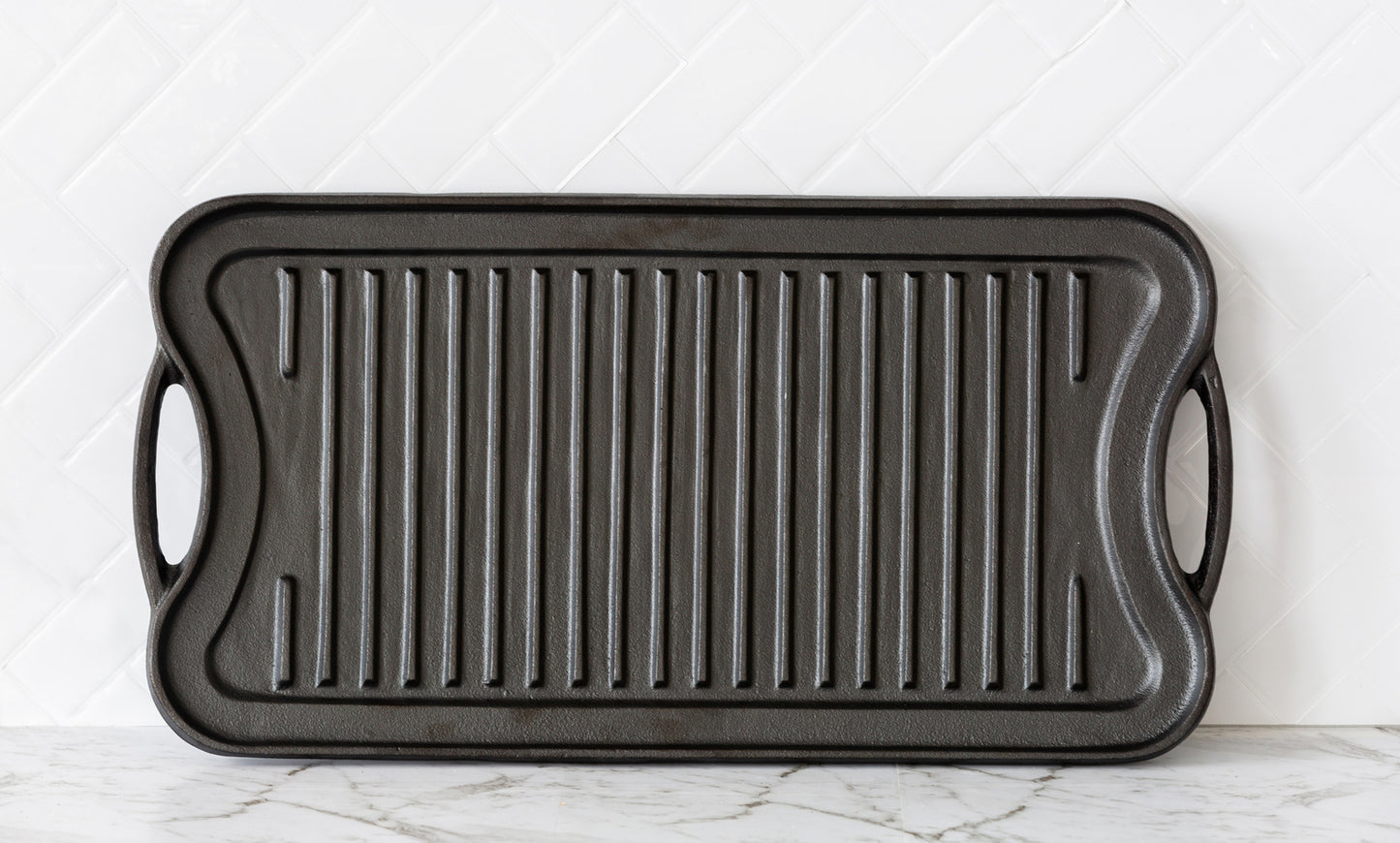 Oil-seasoned Ready to use 50.7x25.8cm Reversible Cast Iron Grill - Black V196-CIGP05
