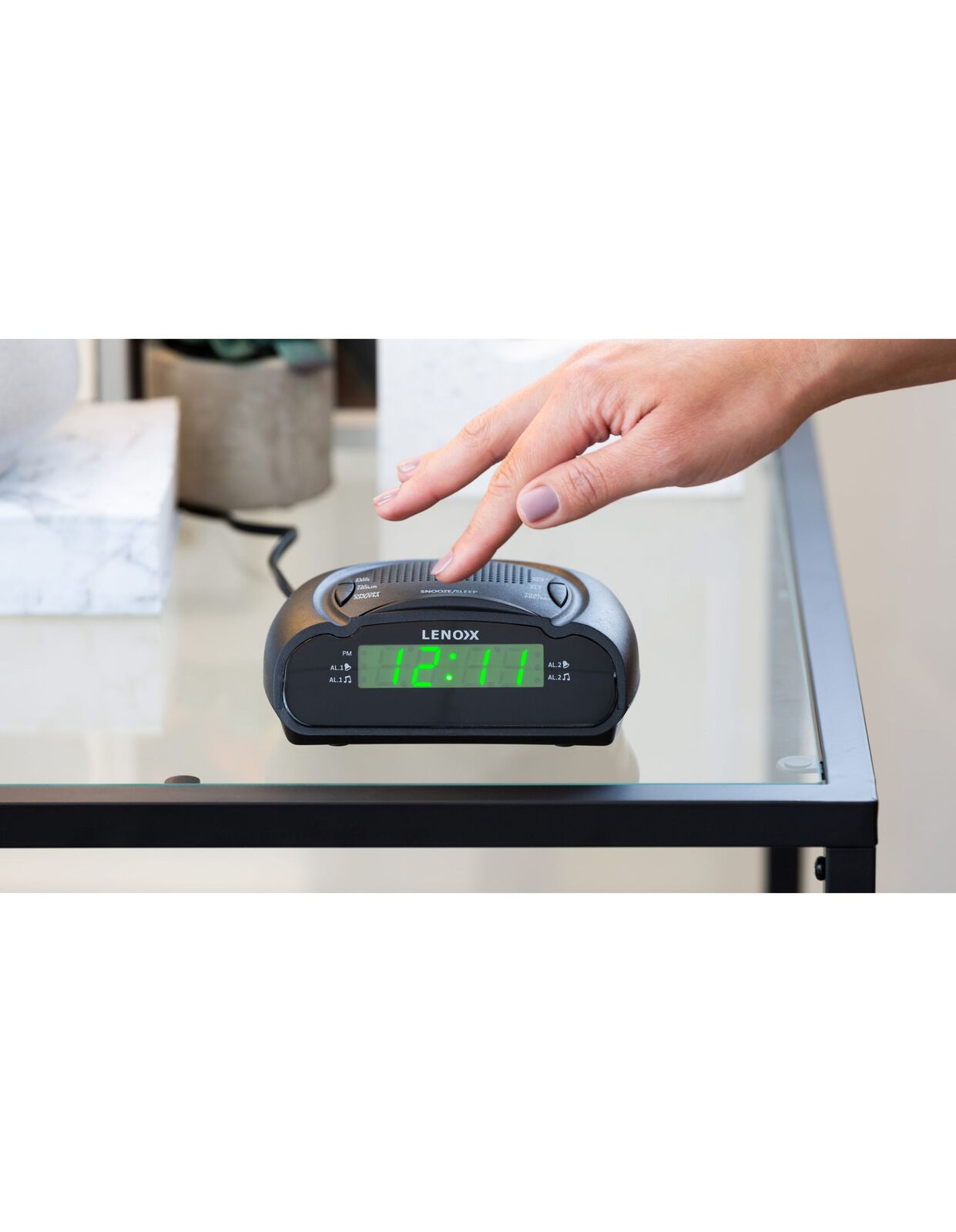 AM/FM Alarm Clock & Radio w/ Green LED Time Numbering V196-CR21