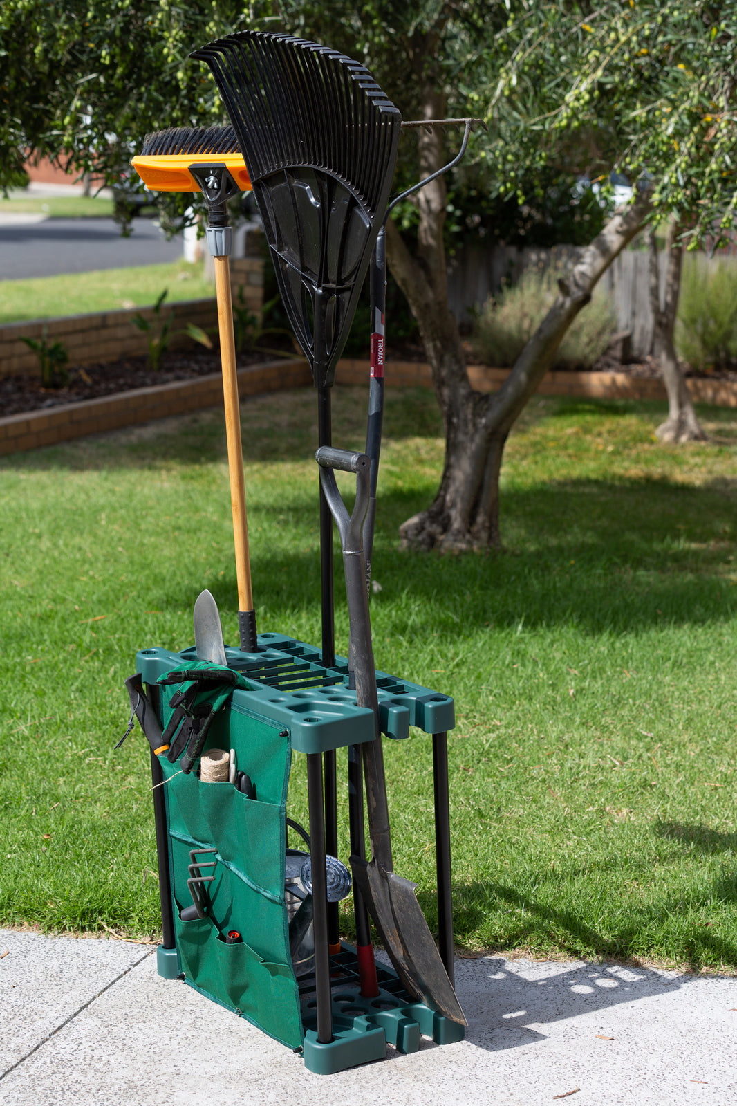 Organising Storage Rack for Garden Tools (Green) & Keep the Shed Tidy V196-GTH10
