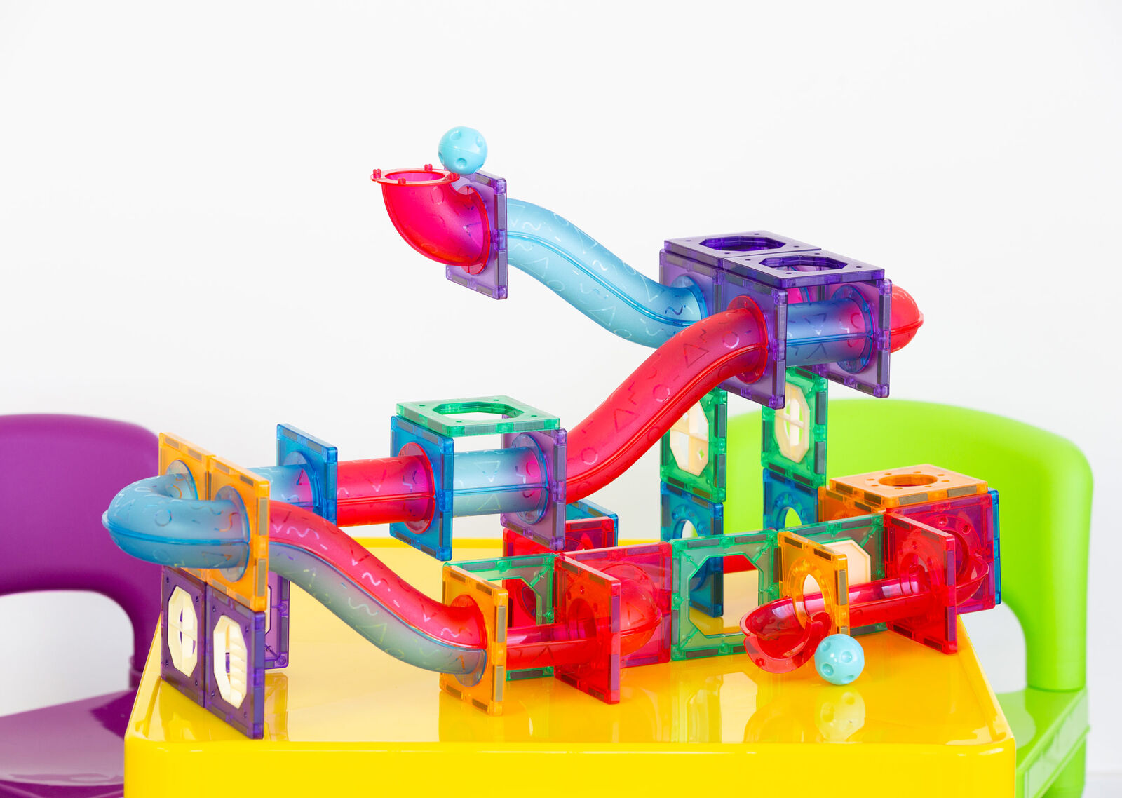 118 Pcs non-toxic STEM Educational, Durable Magnetic Tiles/Puzzle with Storage Bag V196-LZW-807