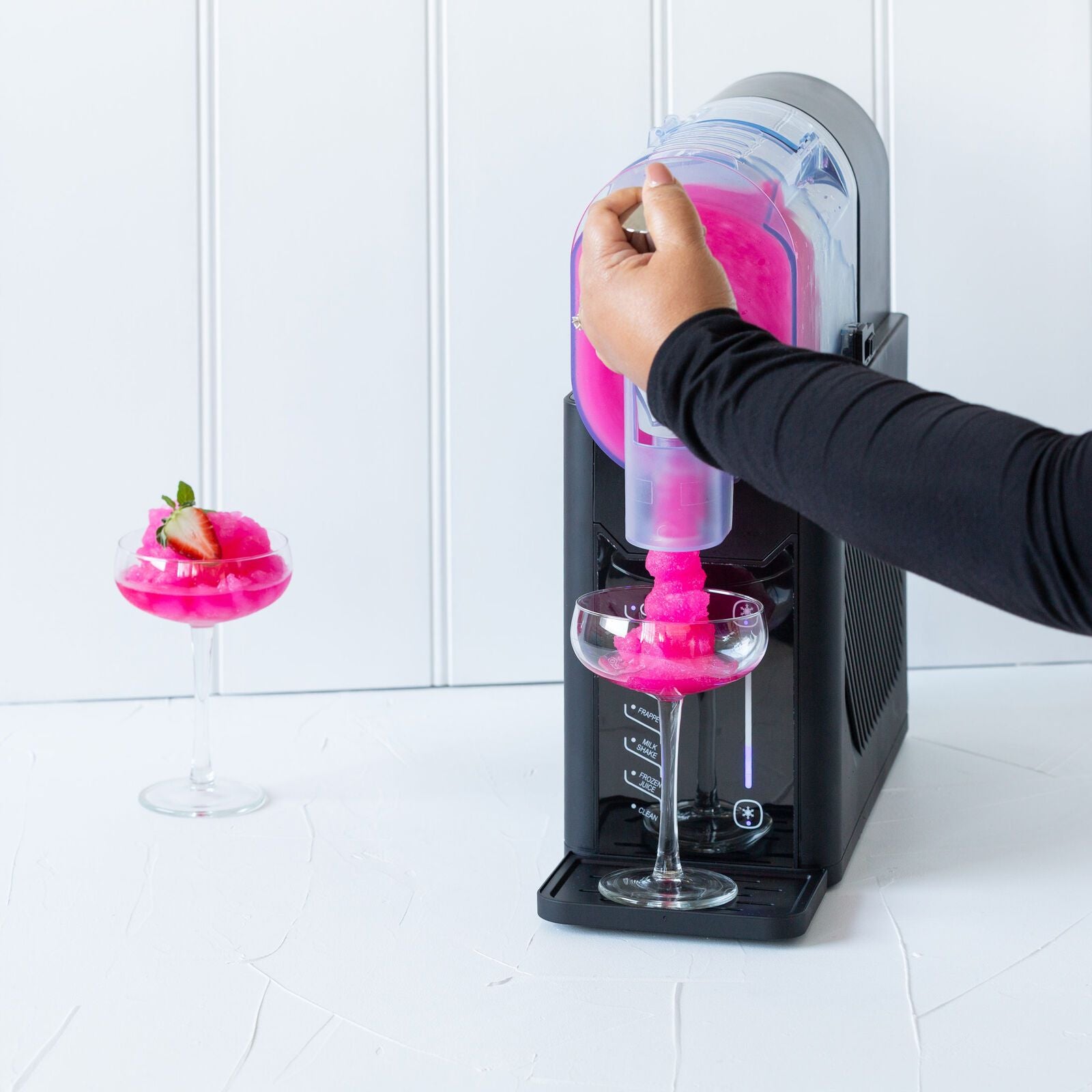 200W Slushie Maker, 2L Capacity, One Touch Control with 5 Preset Programs V196-SM2000