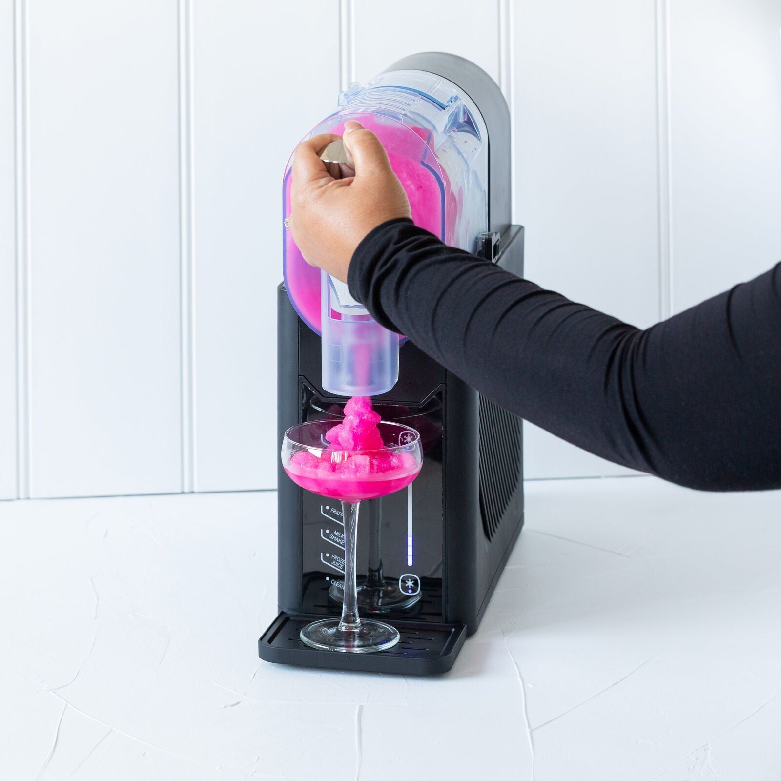 200W Slushie Maker, 2L Capacity, One Touch Control with 5 Preset Programs V196-SM2000
