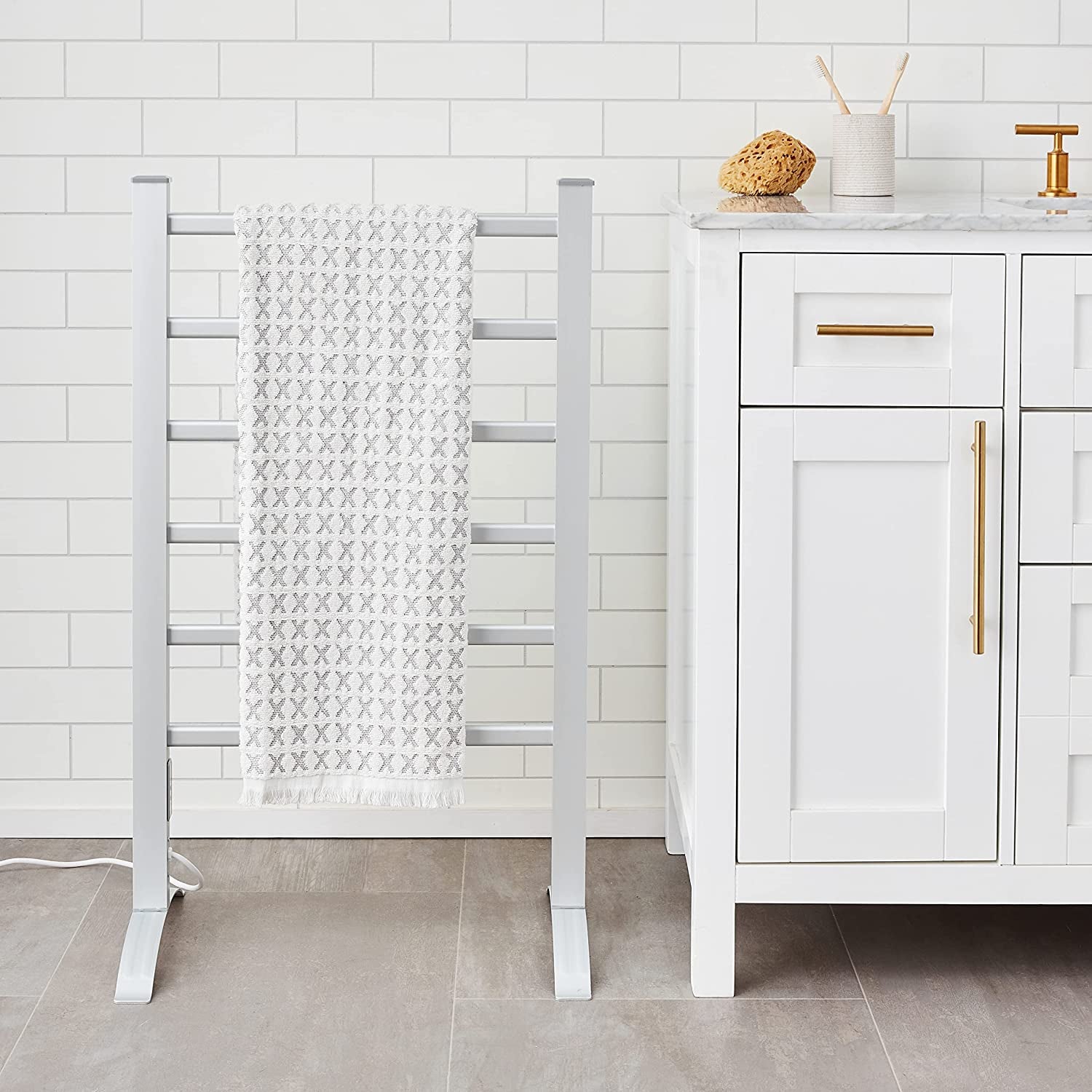 Standing Heated Towel Rail Vertical Warming Towel Rack V196-TR100