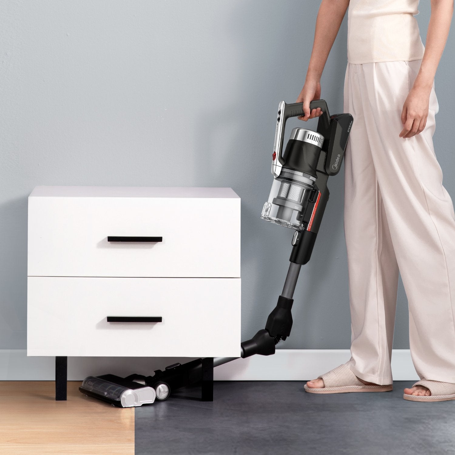 Midea P7 BLDC Stick Vacuum | Flexi Tube V214-MPO7AUBK