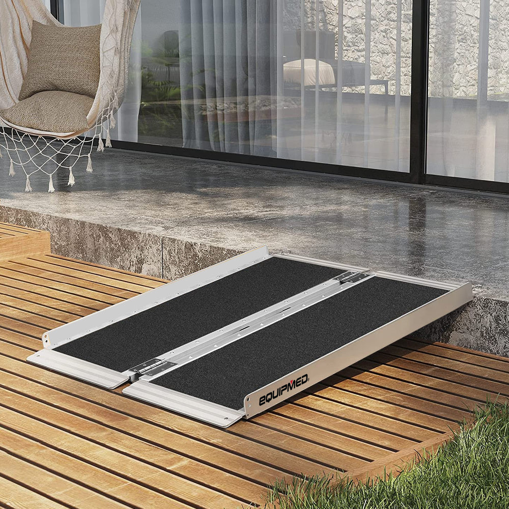 EQUIPMED 91cm Portable Folding Aluminium Access Ramp, 272kg Rated, Black Ultra-Grip, for Wheelchair, Mobility V219-HELRMPEQ09KA