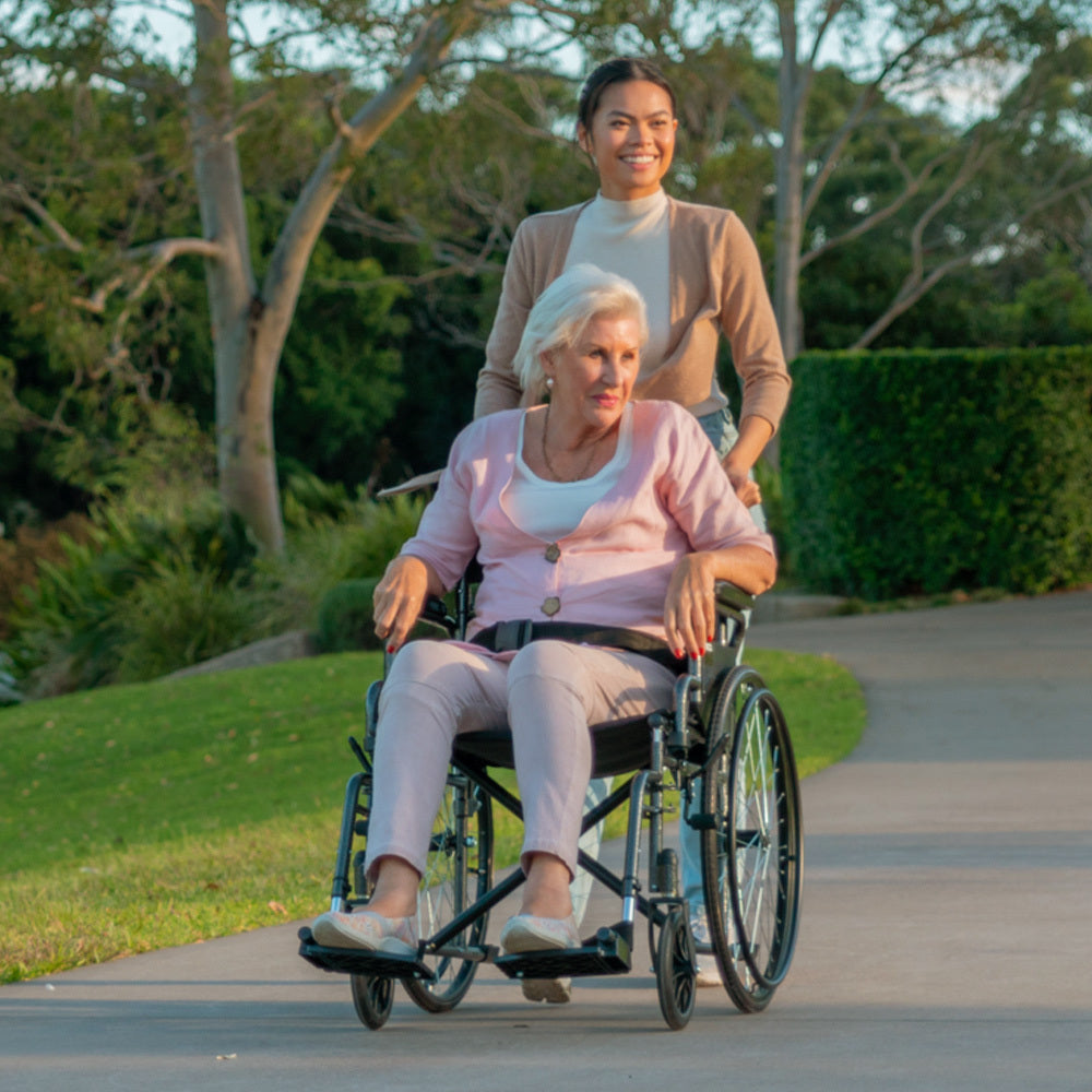 Equipmed 24 Inch Folding Bariatric Wheelchair, XL Wide Design, 136kg Capacity, Park Brakes, Retractable V219-HELWLCEQS24A