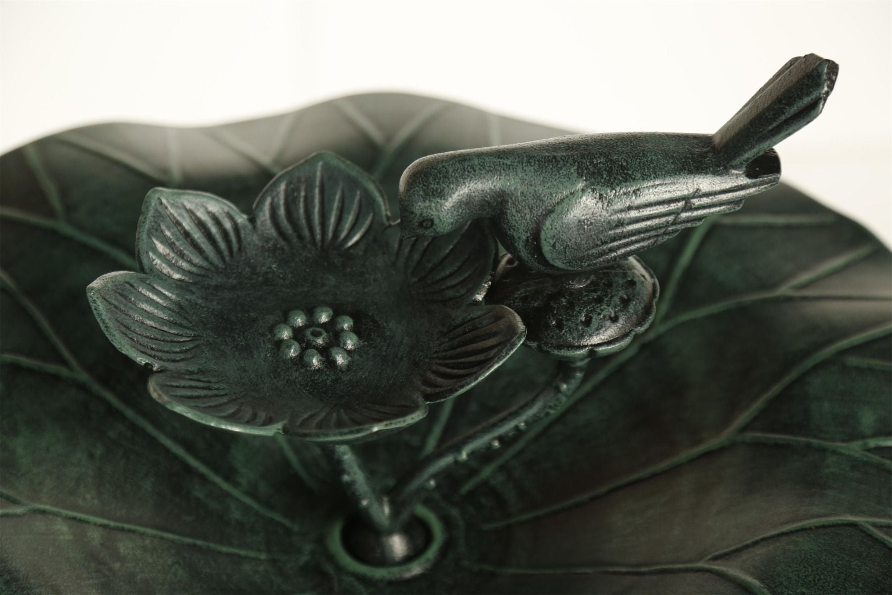 Lotus bird bath Dark Green V231-CR-802-DARK-GREEN