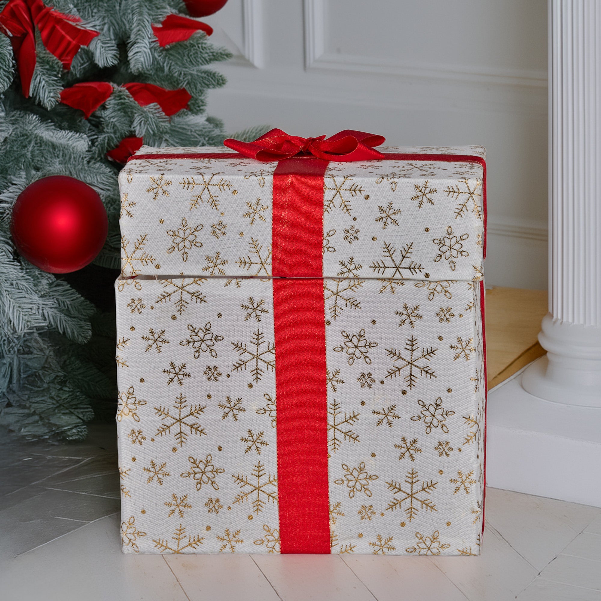 Christabelle Animated Snowman Gift Box Led Christmas Tree Decoration Ornaments V240-112_SHE102