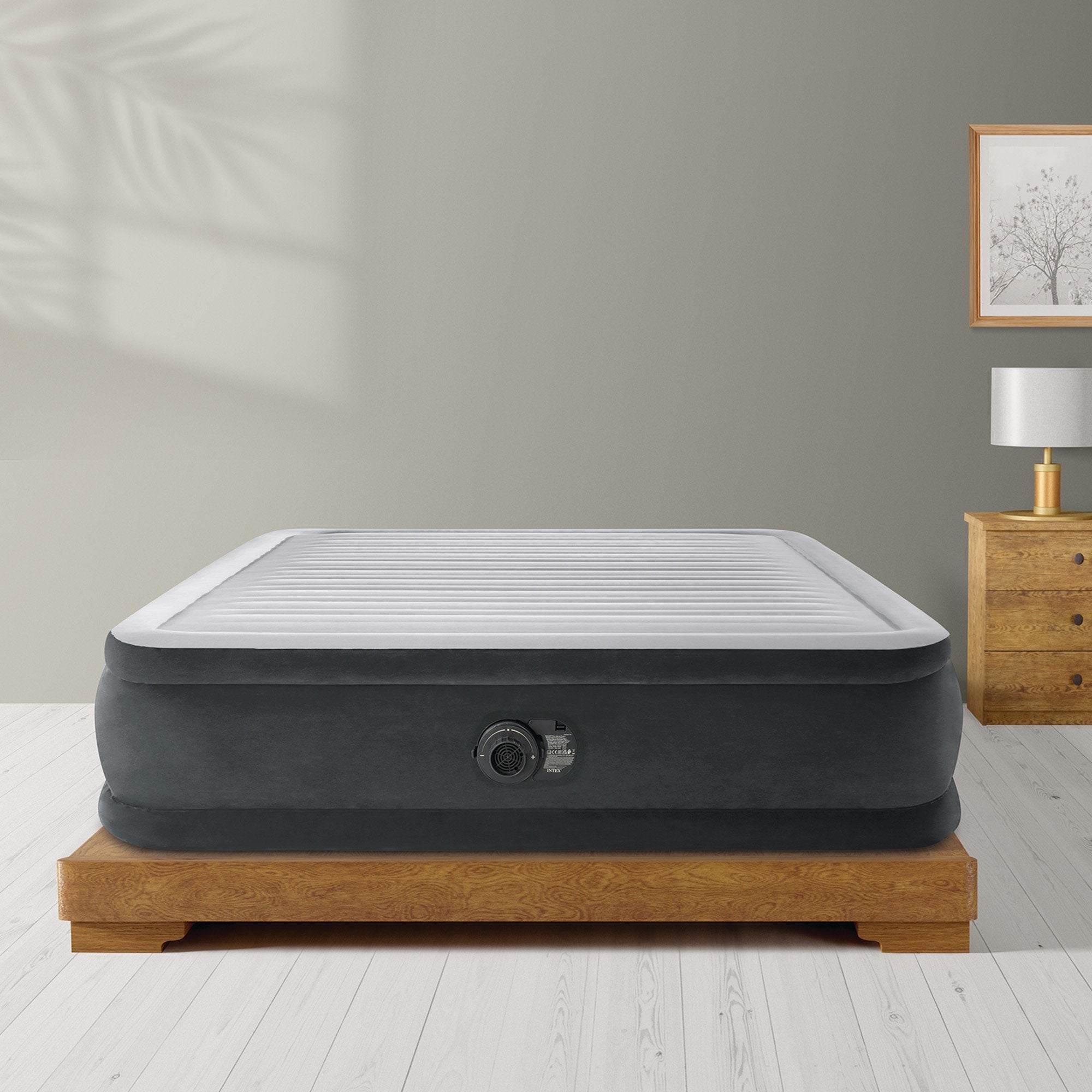 Intex Dura-Beam Deluxe Queen Comfort-Plush Elevated Air Mattress V240-64414NZ