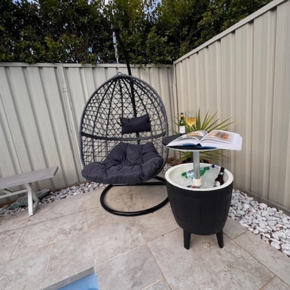 Black Ice Bucket Table V264-OTF-542PP-BLK-NA-1