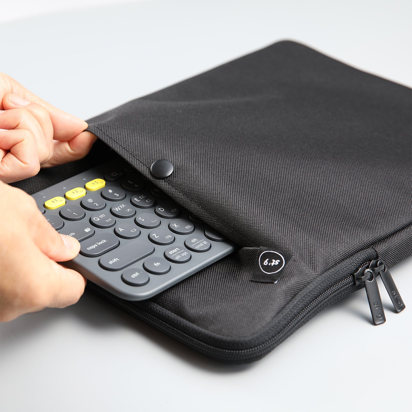 15 inch Laptop Sleeve Padded Travel Carry Case Bag L size LUKE BLACK V274-OF-DST-LAPBG109L-BK