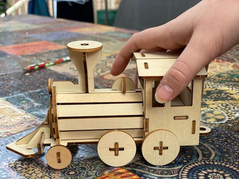 Build and Paint your own locomotive train Kids wood model toy train-plywood DIY kit V277-940173727TKT