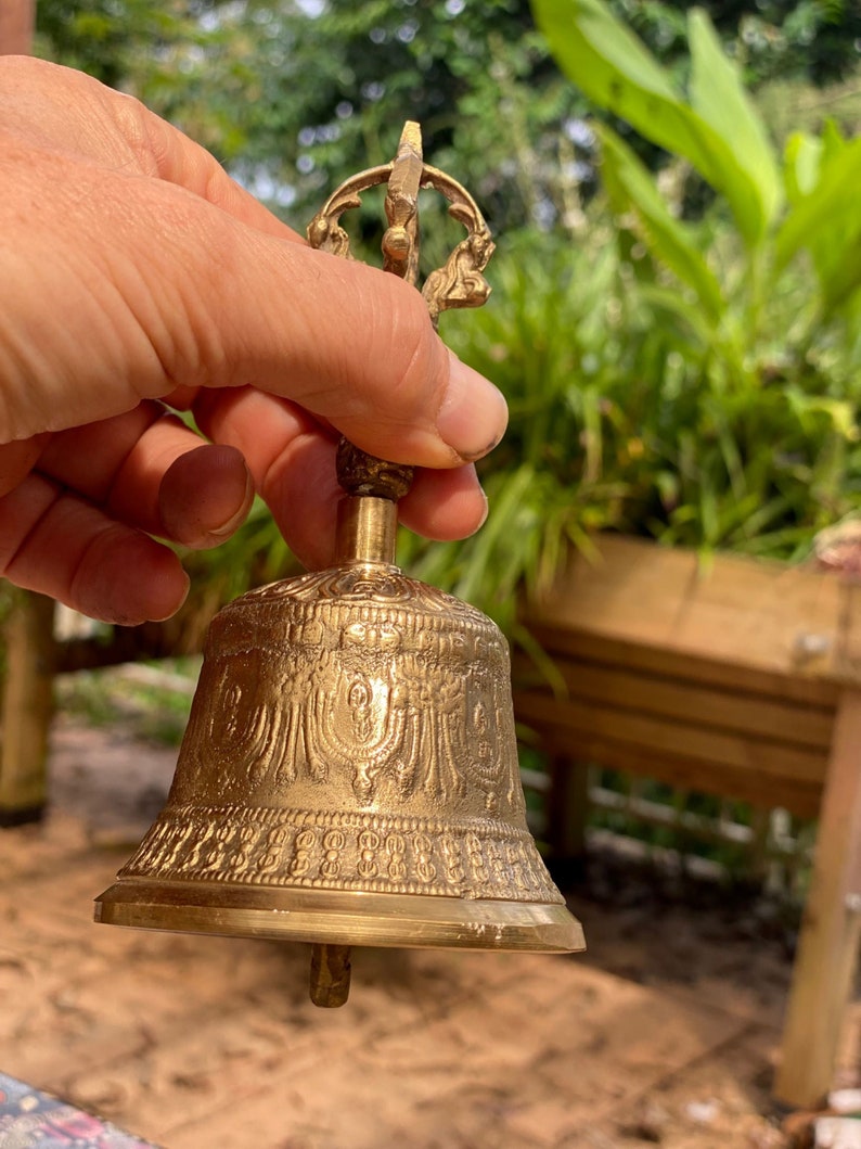 Brass Bell 6 inch Buddhist Nepal Tibetan Prayer Bell Meditation Stress Relief or Sound Therapy V277-BB6IBNTPB