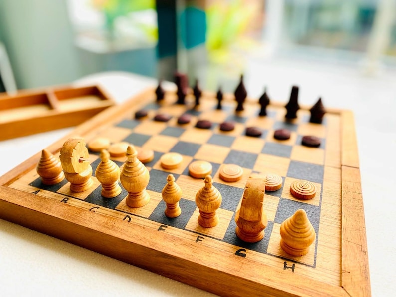 Mothers day gift Wooden Makruk traditional Thai Chess Set V277-MDGWMTTC