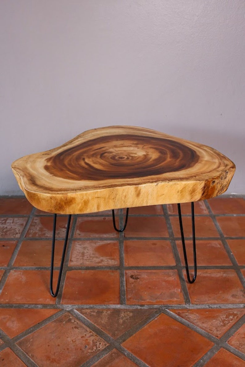 Round Raintree Wood Live Edge Coffee Table V277-RRWLECT