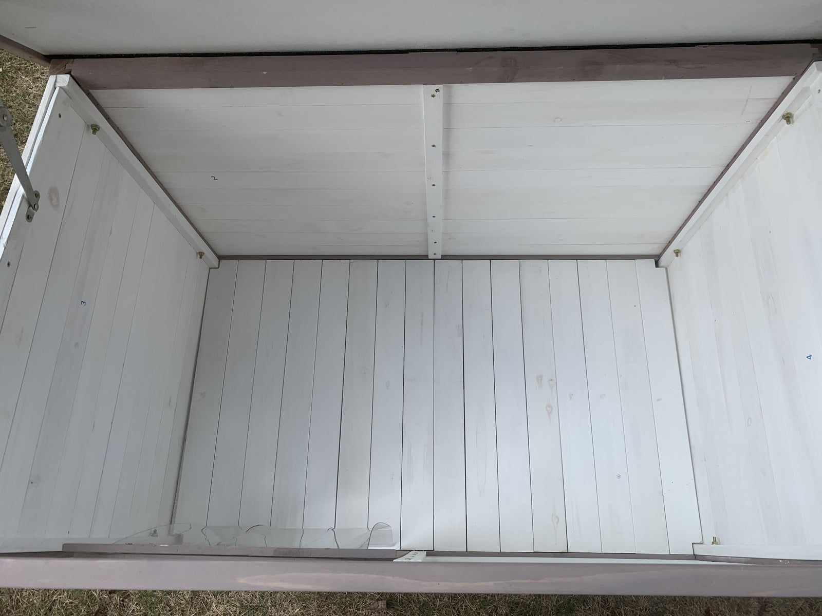 YES4PETS L Timber Pet Dog Kennel House Puppy Wooden Timber Cabin With Stripe White V278-DK-10466-WHITE