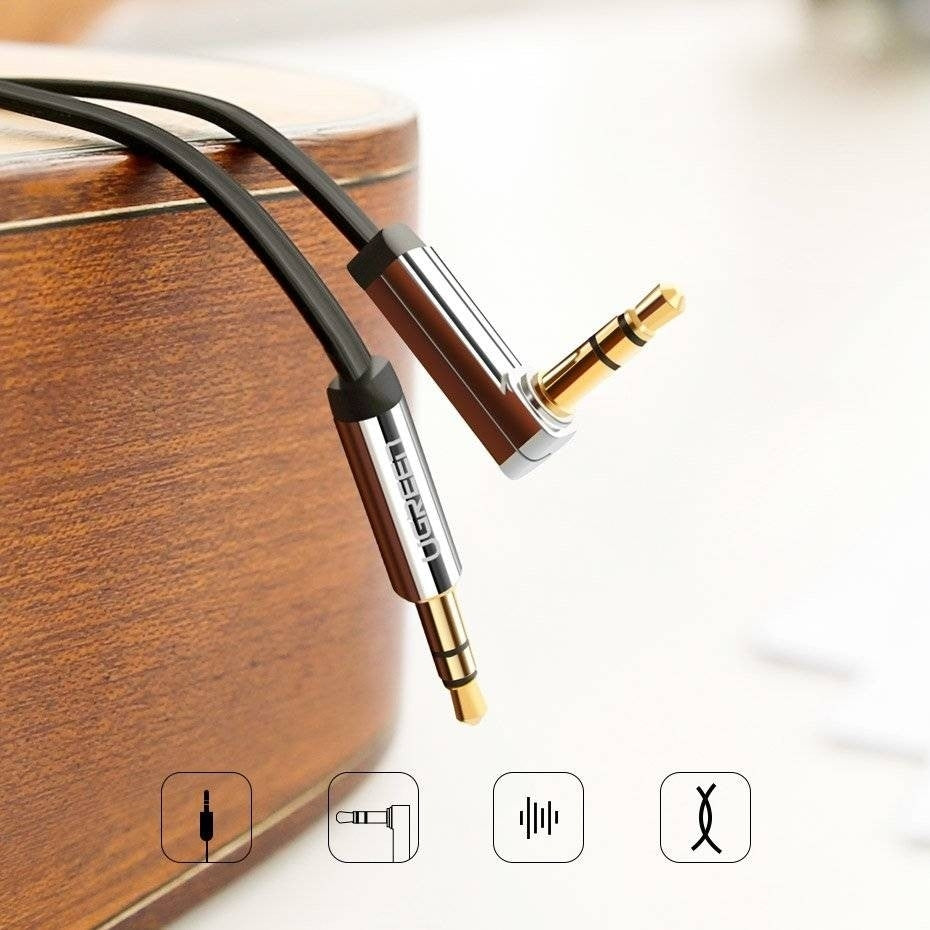UGREEN 10729 3.5mm Male to 3.5mm Right Angle 3.5mm Aux Cable 5m (Black) V28-ACBUGN10729
