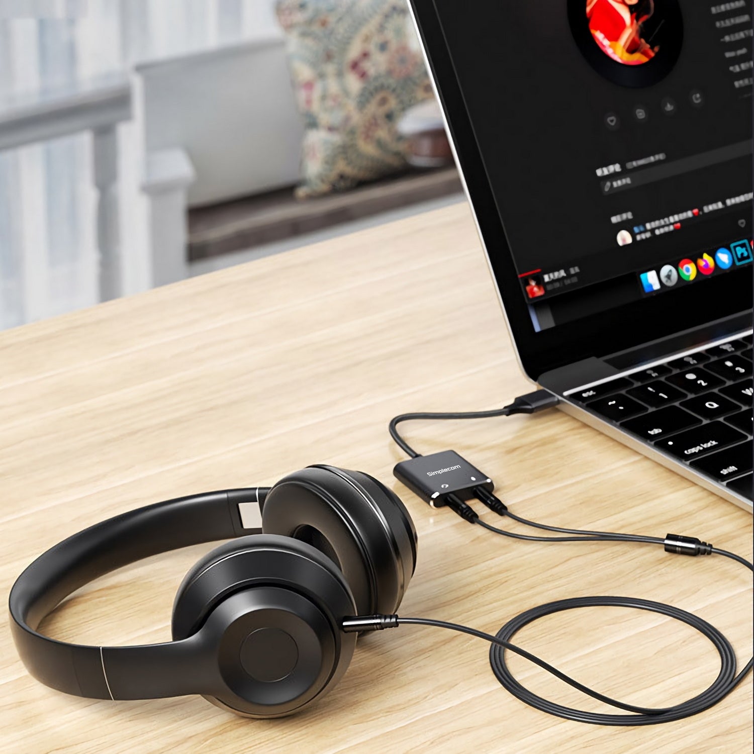 Simplecom CA152 USB to 3.5mm Audio and Microphone Sound Card Adapter for TRS or TRRS Headset with Mic V28-CA152