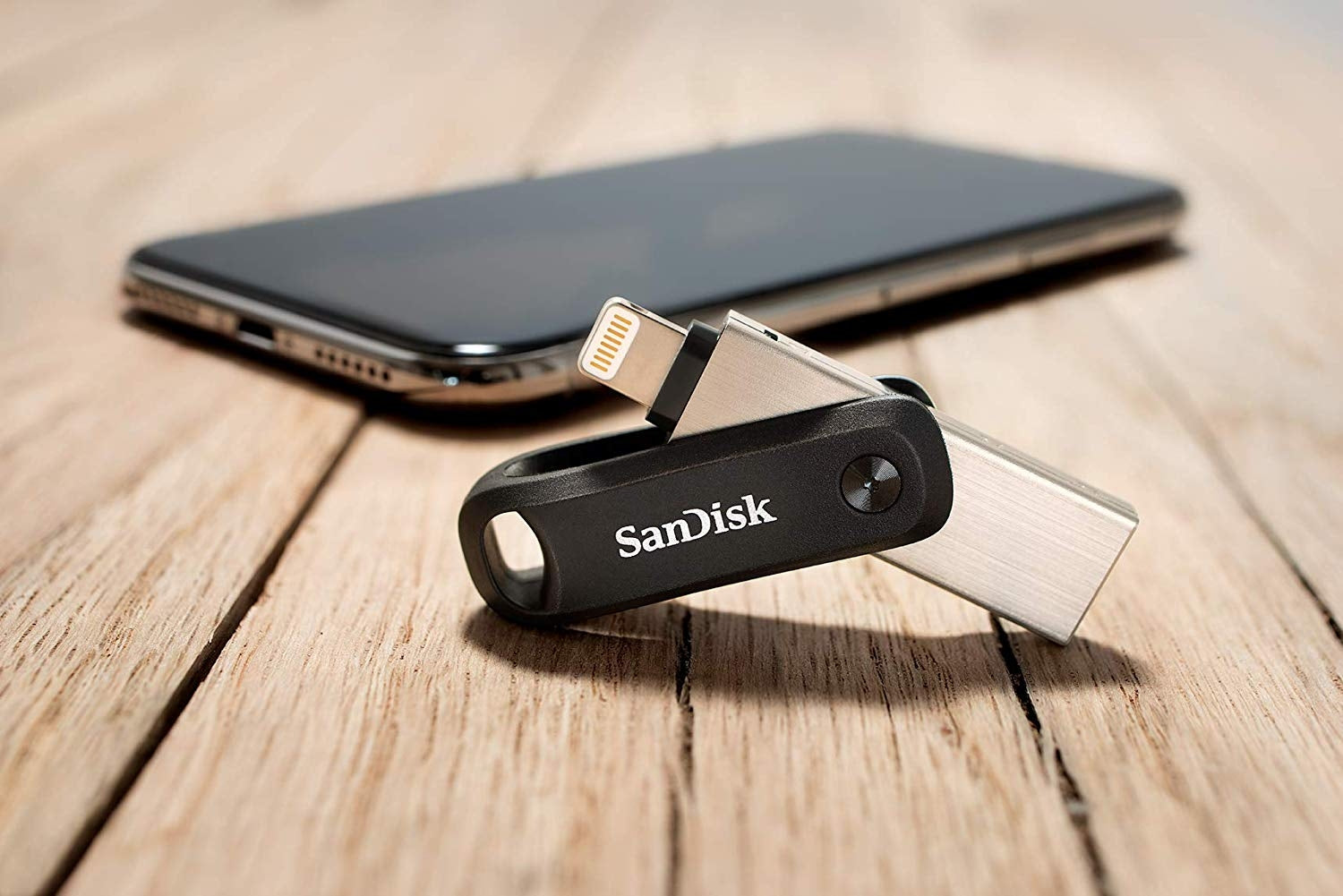 Sandisk Ixpand Flash Drive GO SDIX60N 128GB Black IOS USB 3.0 SDIX60N-128G-GN6NE V28-FUSSANSDIX60N128G