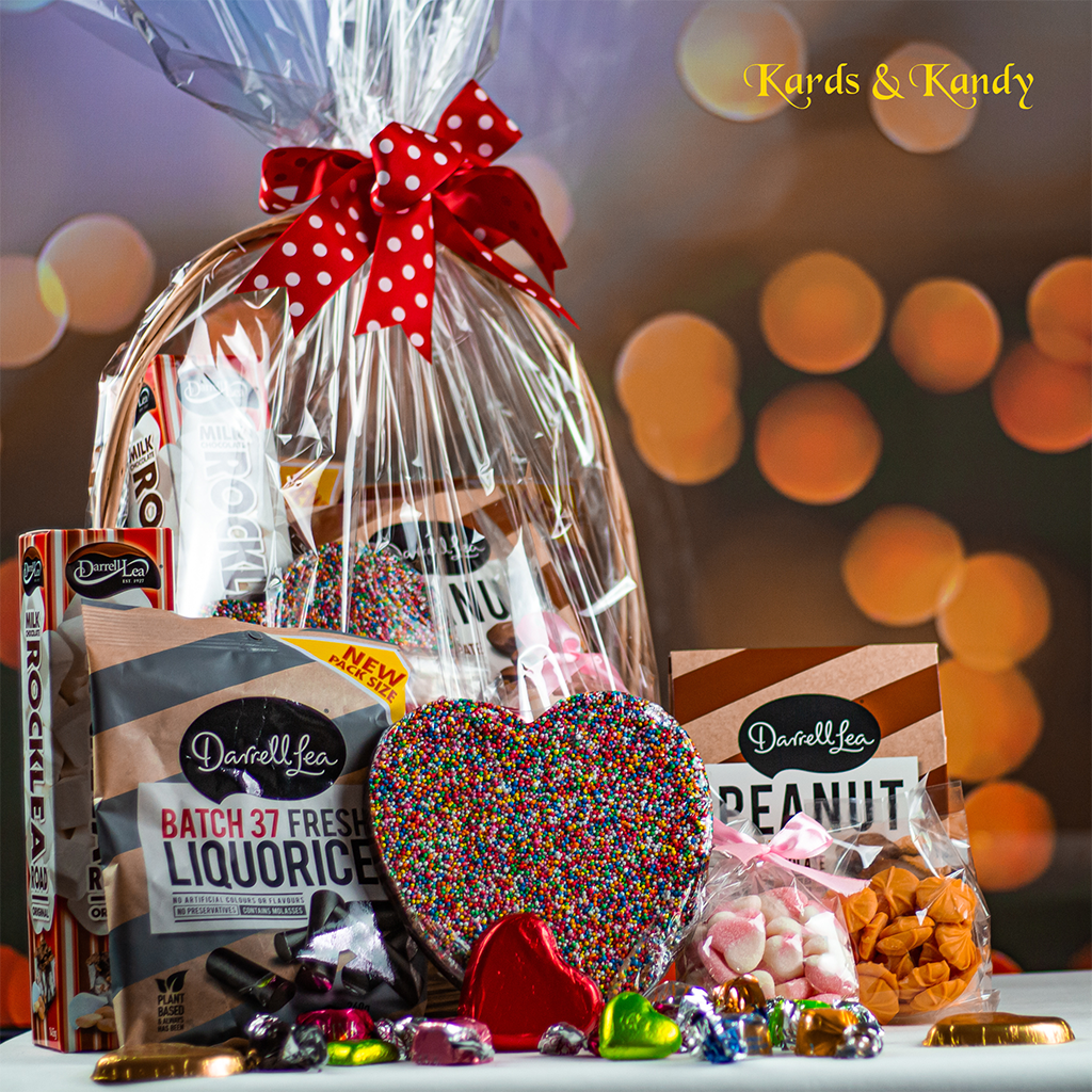 Sweet Treats Chocolate Gift Basket V287-SWEETTREATSCHOCOLATEGIFTBASKET