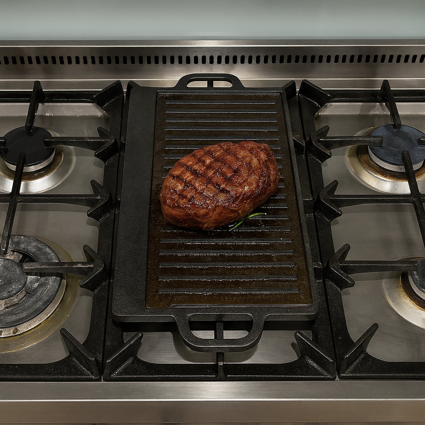 50 cm Reversible Cast Iron Grill & Griddle -Dual-Sided (Flat & Ribbed), Pre-Seasoned, Handles, for Stove-Top V324-TSD-FLATBBQ50CM