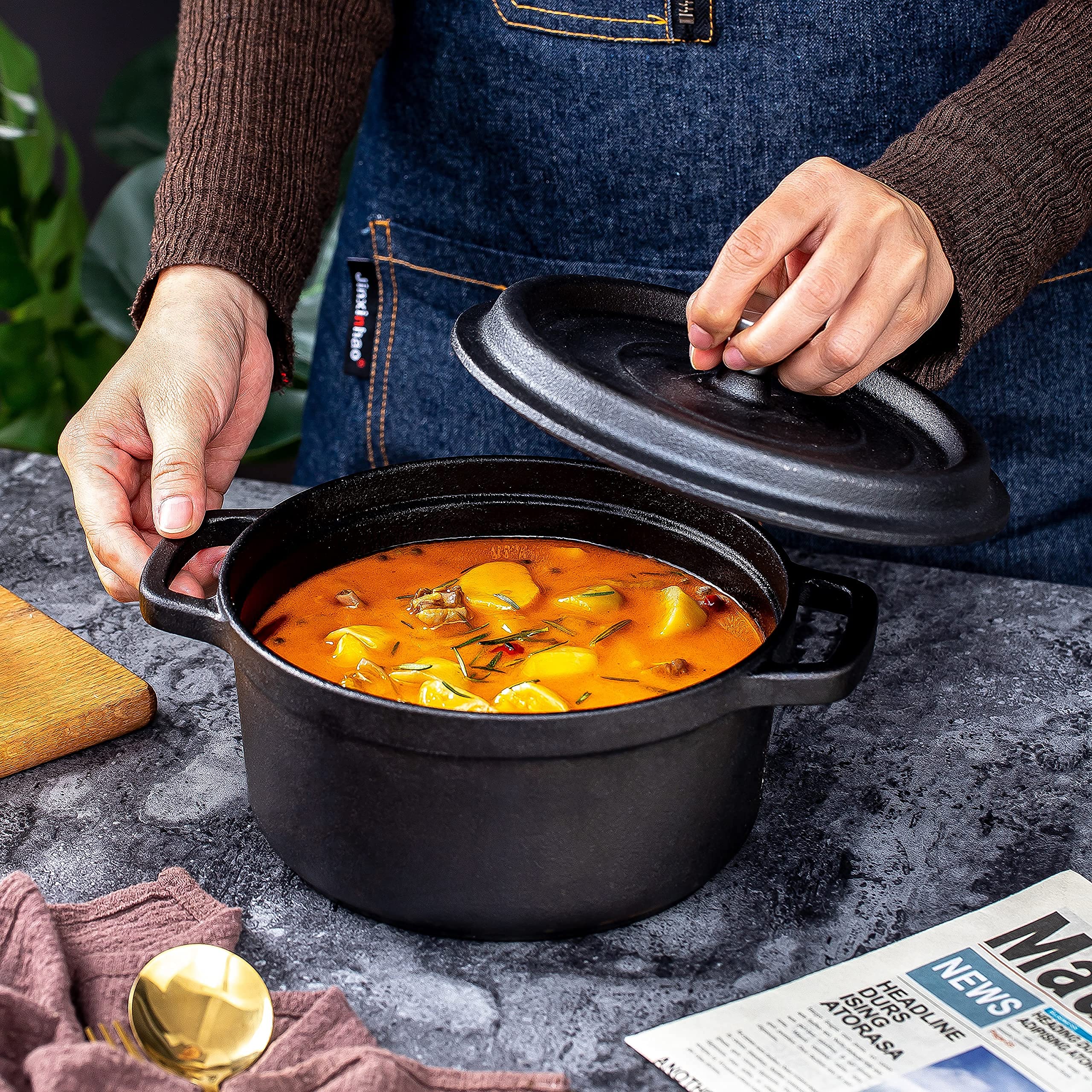 24cm Pre-seasoned NonStick Cast Iron Dutch Oven Handles Lid Skillet Cookware Braising Pot Pan Casserole V324-TSD-POT24CM