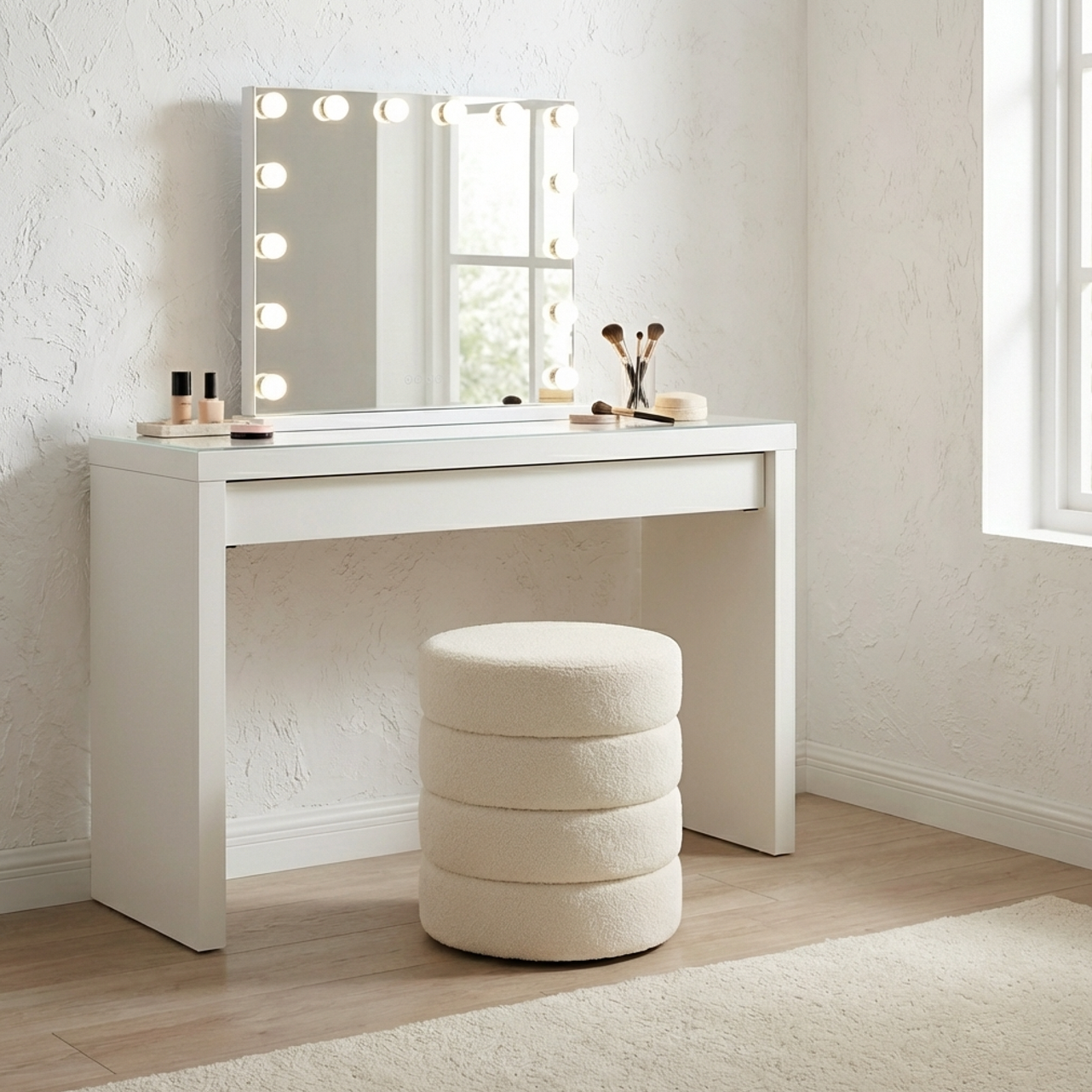 Interior Ave - Cleo White Boucle Ottoman V355-IA-10-W