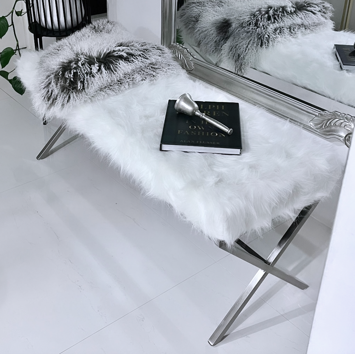 Interior Ave - Oxley Fur Bench - White & Silver V355-IA-B-OWS
