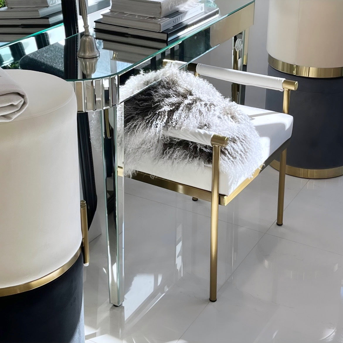 Interior Ave - Cuba Velvet Vanity Stool - White V355-IA-O8-W