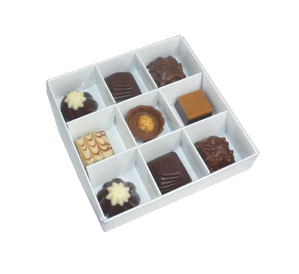100 Pack of White Card Chocolate Sweet Soap Product Retail Gift Box - 9 bay 4x4x3cm Compartments - Clear V382-100CHOC9BAY