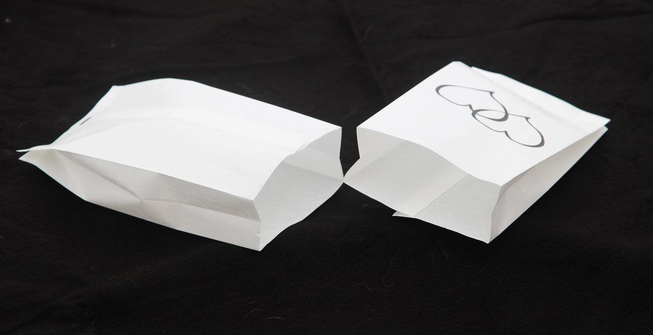 100 Pack Wedding Cake Bags Greaseproof Wax Paper Slice Take Home Favour Large Heart V382-CAKEBAG100BLKHRT