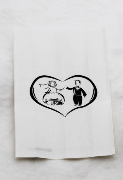 100 Pack Wedding Cake Bags Greaseproof Wax Paper Slice Take Home Favour Bride Groom in Heart V382-CAKEBAG100WALTZ
