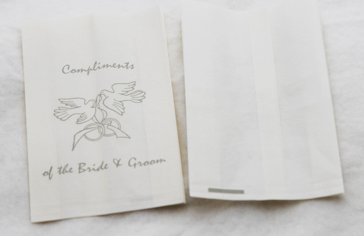 200 Pack Wedding Cake Bags Greaseproof Wax Paper Slice Take Home Favour Silver Doves V382-CAKEBAG200DOVES