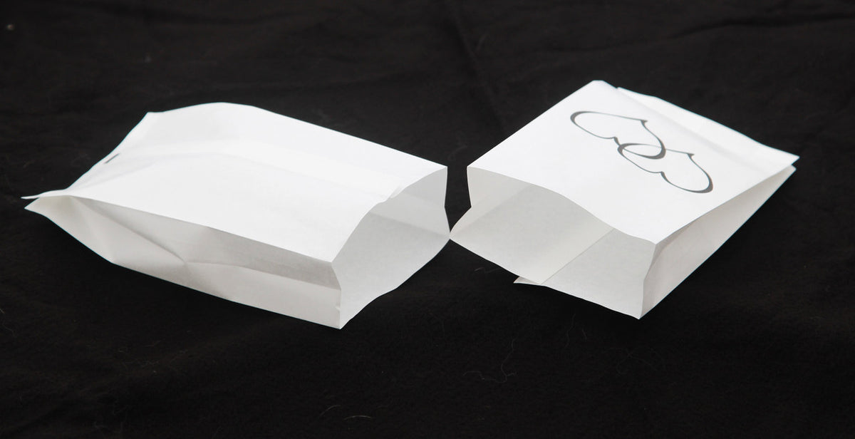 50 Pack Wedding Cake Bags Greaseproof Wax Paper Slice Take Home Favour Large Heart V382-CAKEBAG50BLKHRT