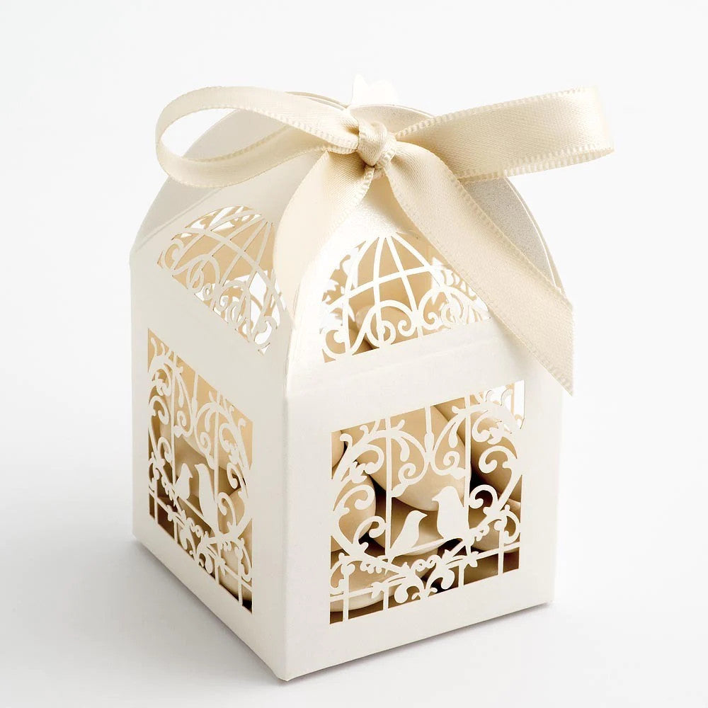 50 Piece Pack - Ivory Dove Bird Heart Wedding Engagement Bomboniere Favor Lolly Gift Card Box V382-IVORYDOVEBOX50