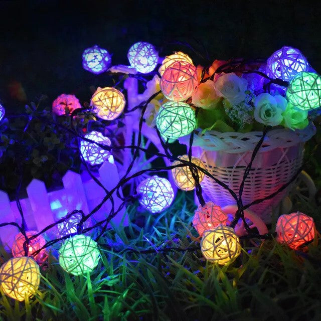 1 Set of Multi Coloured 5cm Rattan Cane 20 Ball Battery Powered 3m String Lights Christmas Gift Home Wedding V382-MULTICOLRATTBALLBATT20