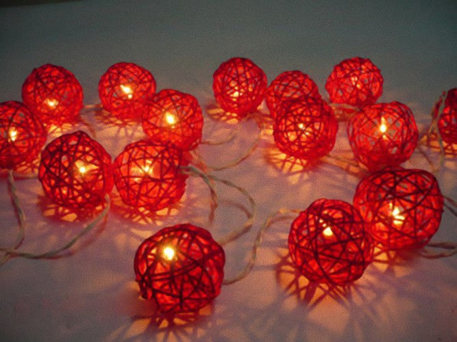 1 Set of Red 5cm Rattan Cane 20 Ball Battery Powered 3m String Lights Christmas Gift Home Wedding Party V382-REDRATTBALLBATT20
