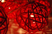 1 Set of Red 5cm Rattan Cane 50 Ball Battery Powered LONG 5m String Lights Christmas Gift Home Wedding Party V382-REDRATTBALLBATT50