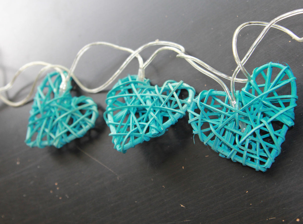 20 Turquoise Blue 3D Hollowed Rattan Heart-Shaped 3M String Fairy Lights, Battery (AA) Indoor & Outdoor V382-TURQHRTRATTBATT20