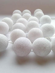 1 Set of 20 LED White 5cm Cotton Ball Battery Powered String Lights Christmas Gift Home Wedding Party Bedroom V382-WHBALLBATT20