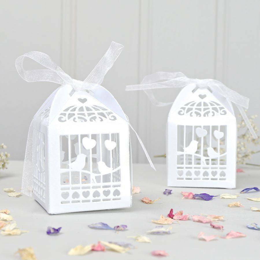 100 Piece Pack - White Dove Bird Heart Wedding Bomboniere Favor Lolly Gift Card Box V382-WHDOVEBOX100