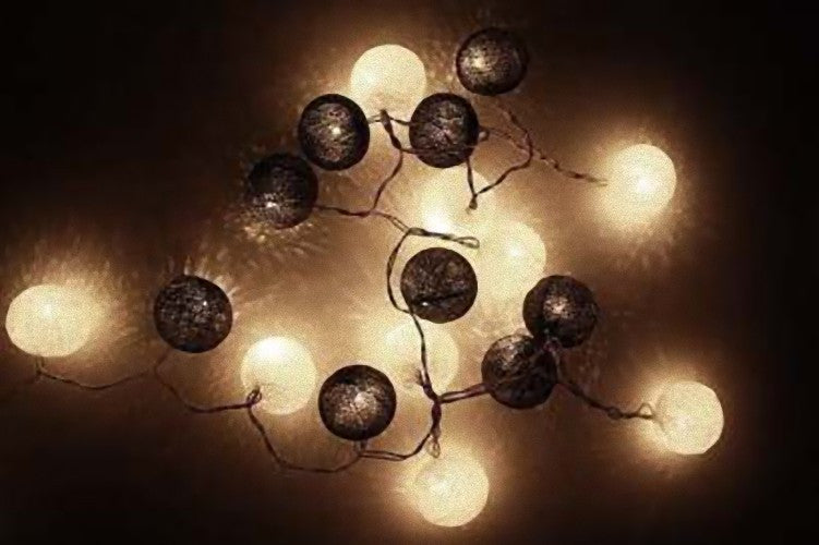 1 Set of 20 LED Black White 5cm Cotton Ball Battery Powered String Lights Xmas Gift Home Wedding Party V382-WHITEBLACKBALLBATT20