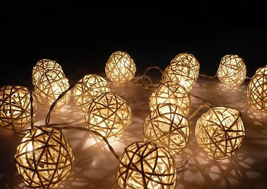 1 Set of 20 LED Cream White 5cm Rattan Cane Ball Battery Powered String Lights Christmas Gift Home Wedding V382-WHRATTBALLBATT20