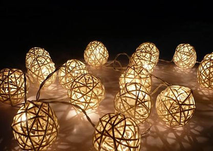 1 Set of 20 LED Cream White 5cm Rattan Cane Ball Battery Powered String Lights Christmas Gift Home Wedding V382-WHRATTBALLBATT20