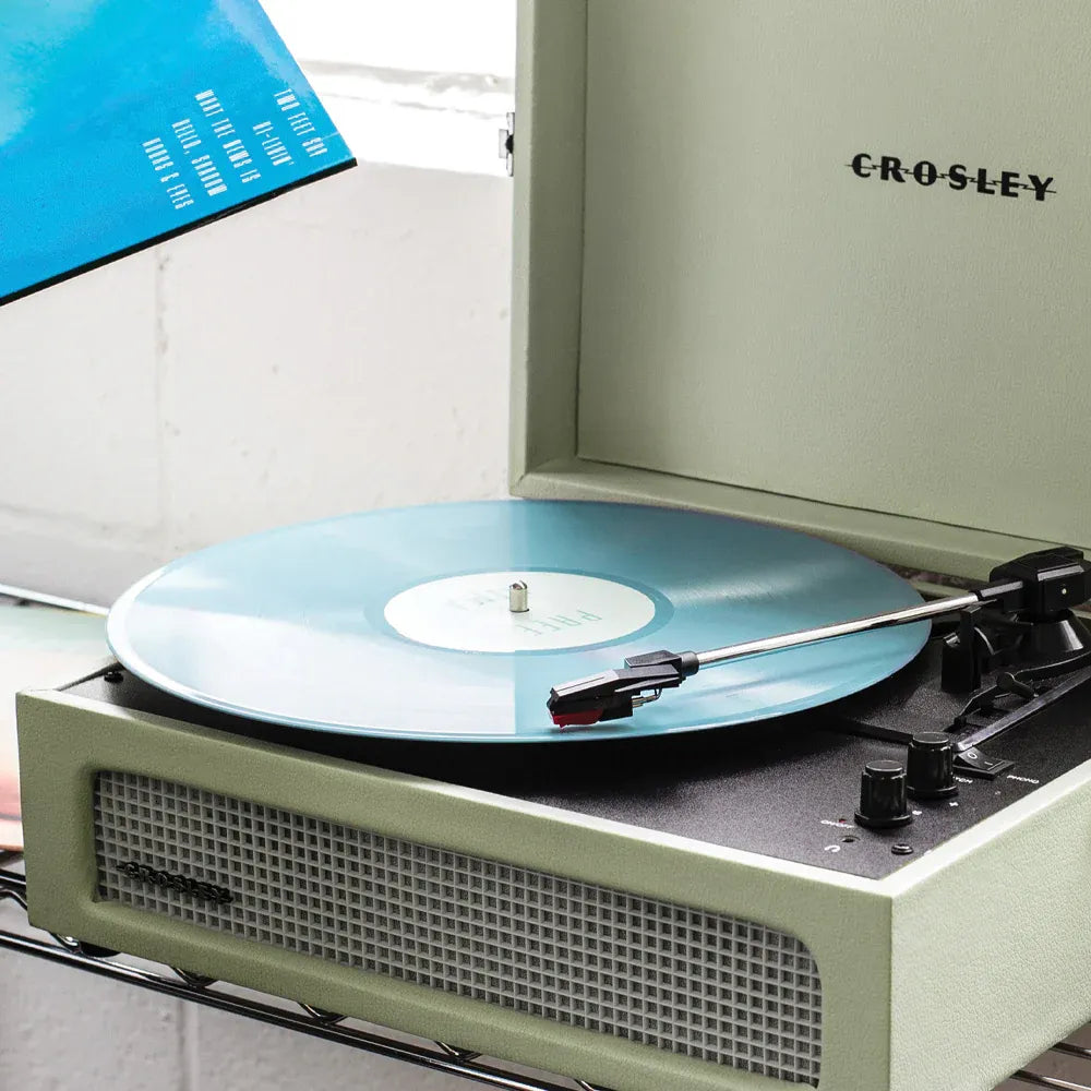 Crosley Voyager Bluetooth Portable Turntable + Crolsey Asheville Stand Bundle - Sage V398-CR8017BMS-SA4